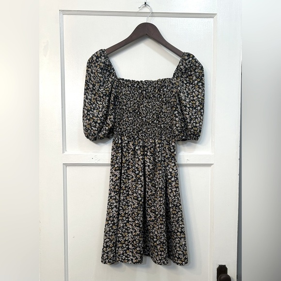 Smocked Floral Mini Dress Balloon Sleeves Size Large - Picture 1 of 3
